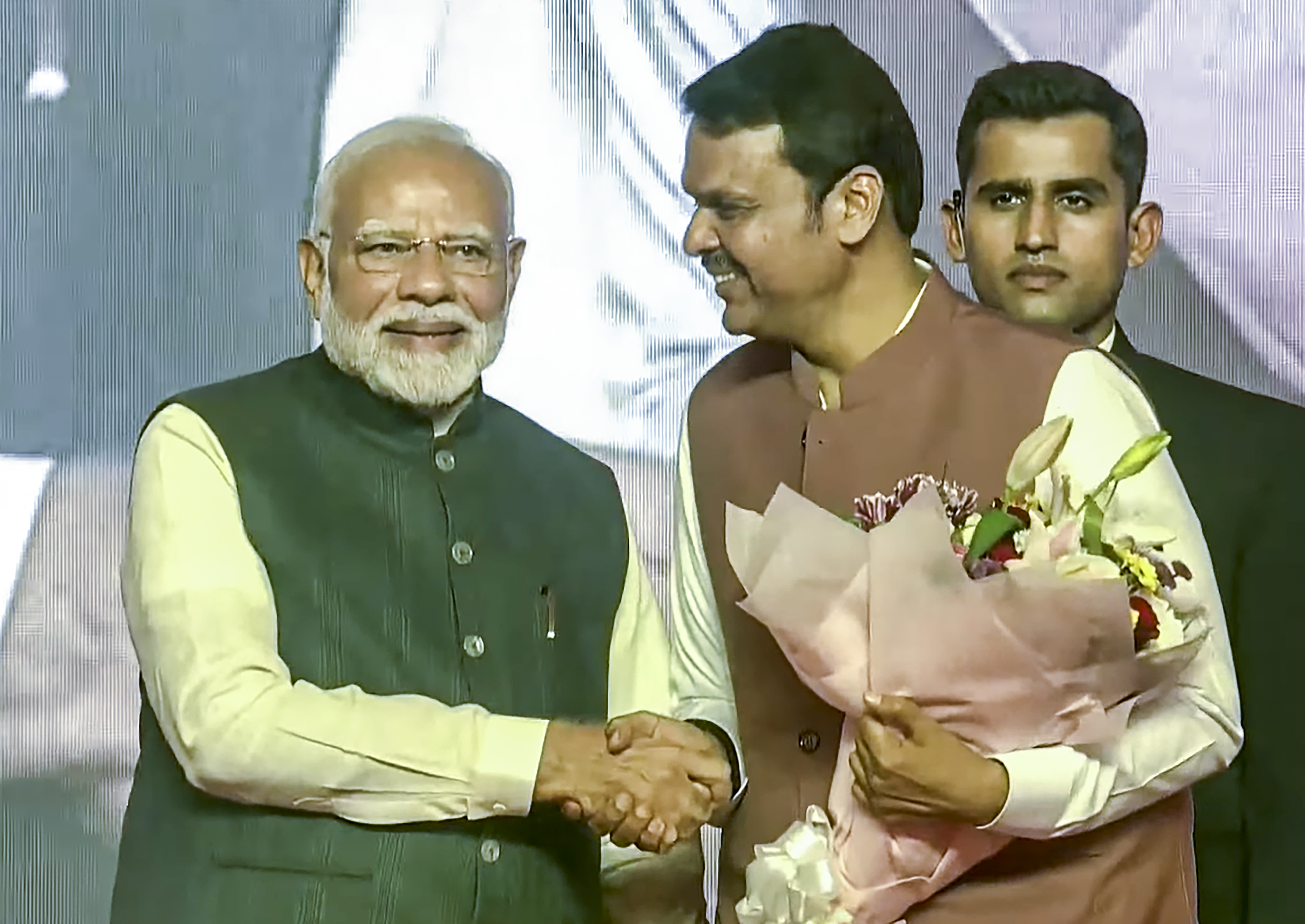 पीएम मोदी ने दी बधाई